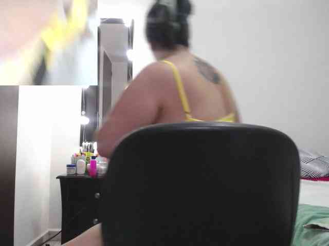 zoedoll webcam