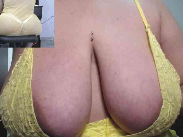 zoedoll webcam
