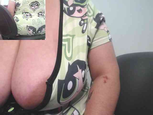 zoedoll webcam