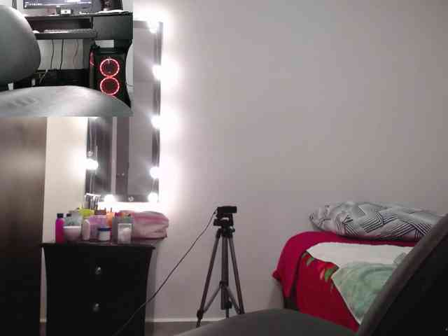 zoedoll webcam