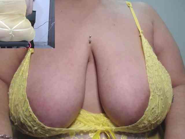 zoedoll webcam