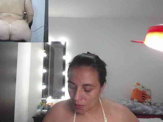 zoedoll webcam