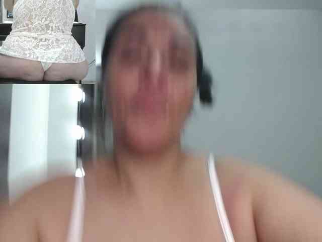 zoedoll webcam