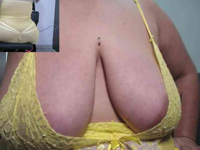 zoedoll webcam
