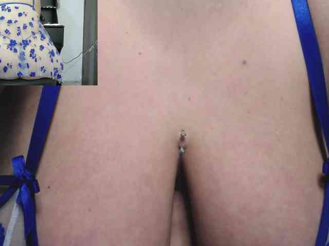 zoedoll webcam