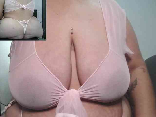 zoedoll webcam