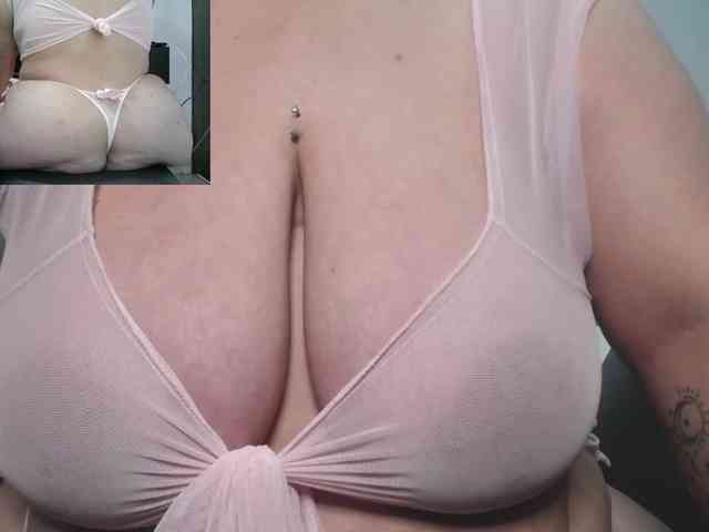 zoedoll webcam