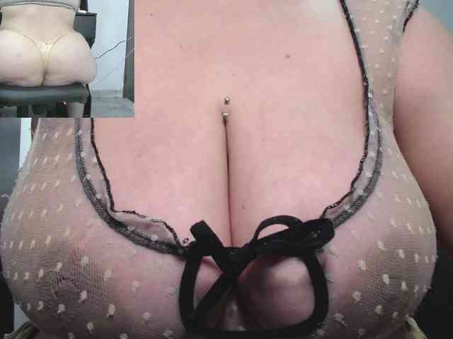 zoedoll webcam
