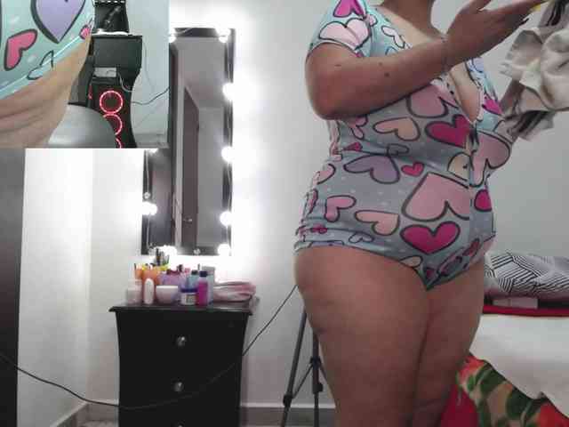 zoedoll webcam