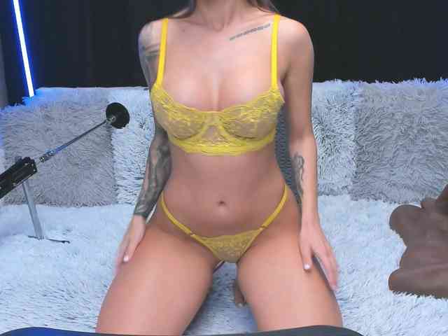 RoseCoxxx webcam