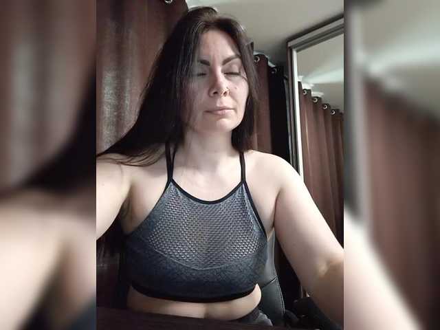 Katerinagreiz's BongaCams show and profile