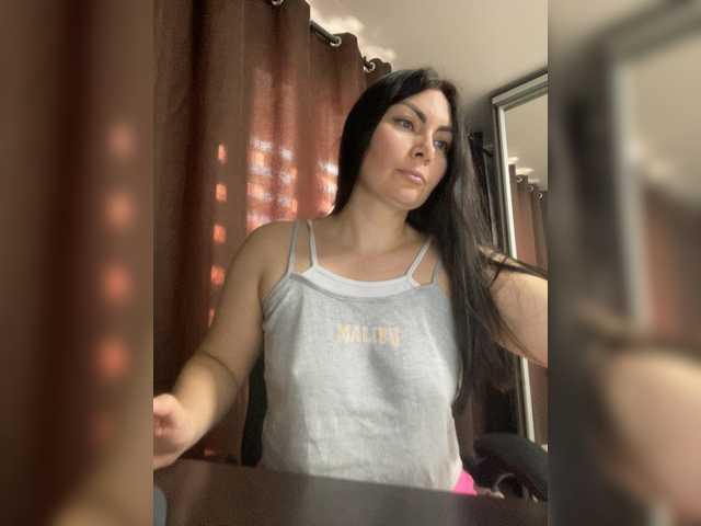 Katerinagreiz's BongaCams show and profile