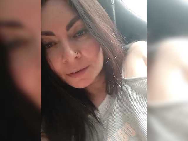 Katerinagreiz's BongaCams show and profile