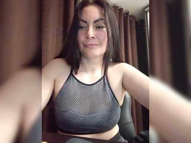 Katerinagreiz's BongaCams show and profile