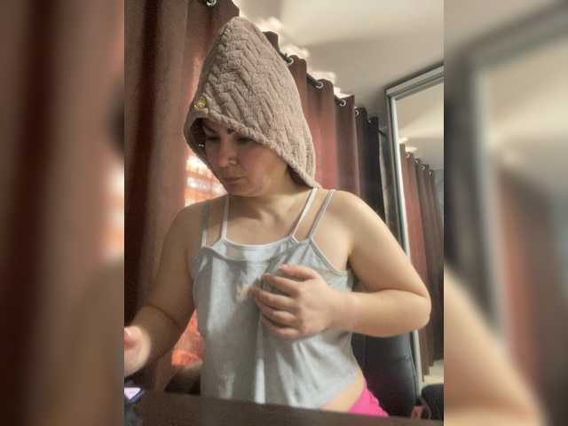 Katerinagreiz's BongaCams show and profile