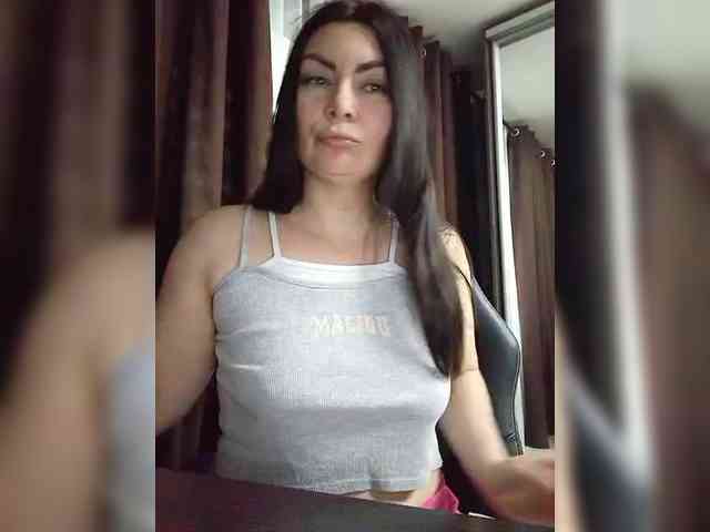 Katerinagreiz Live Webcam on BongaCams