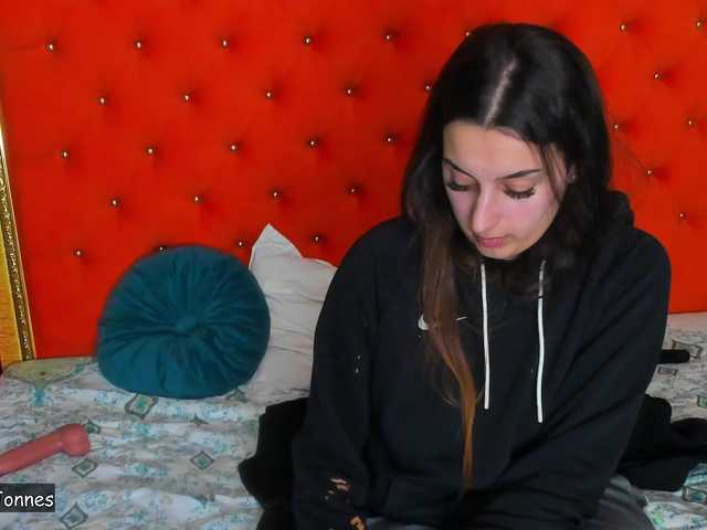 VallerieJones's BongaCams show and profile