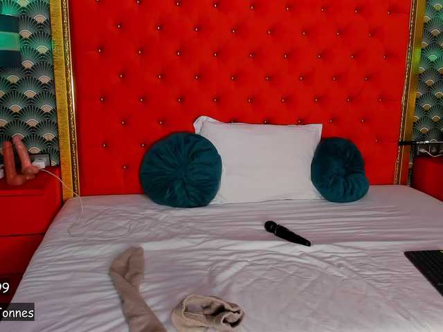 Preview of -valeriiaa-