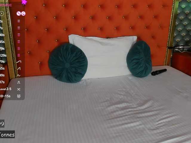 Preview of -valeriiaa-