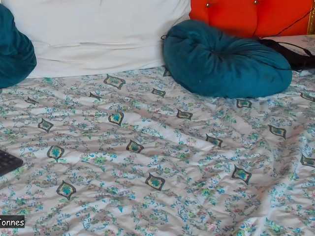 VallerieJones's BongaCams show and profile