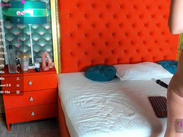 VallerieJones from BongaCams