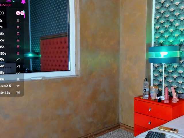  VallerieJones chat room