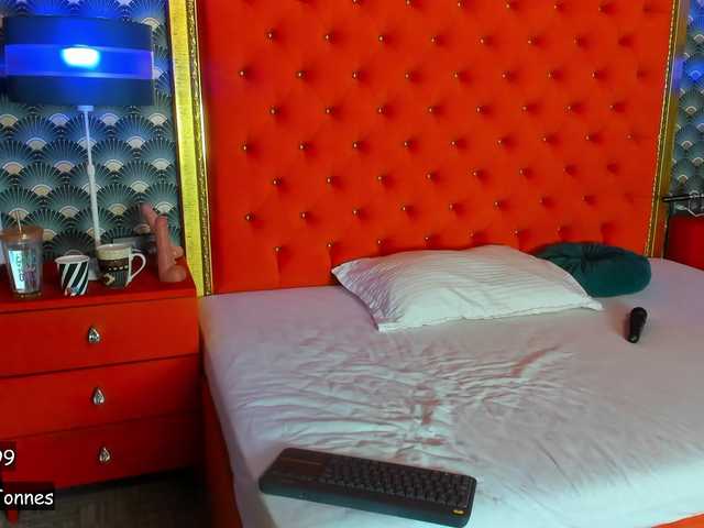 Preview of -valeriiaa-