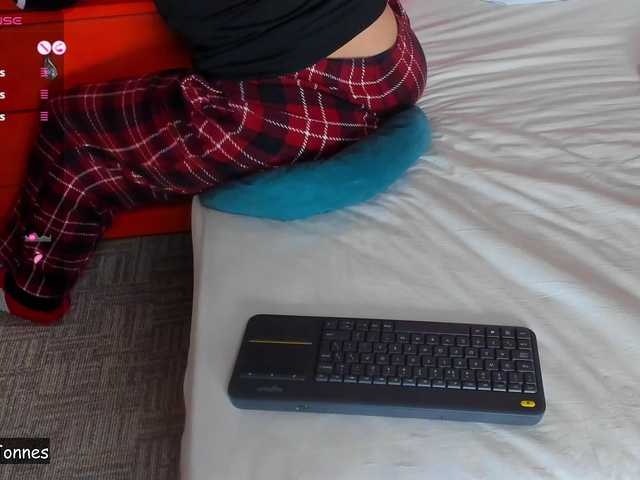 Preview of -valeriiaa-