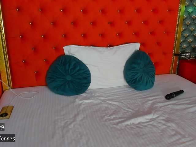 Preview of -valeriiaa-