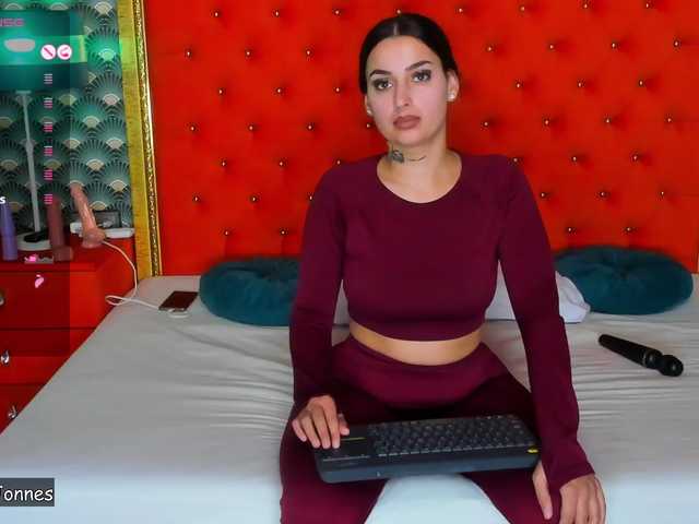 VallerieJones's BongaCams show and profile