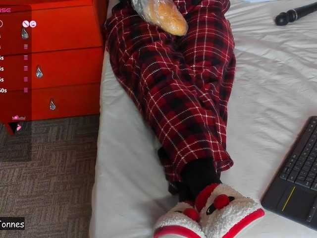 VallerieJones's BongaCams show and profile