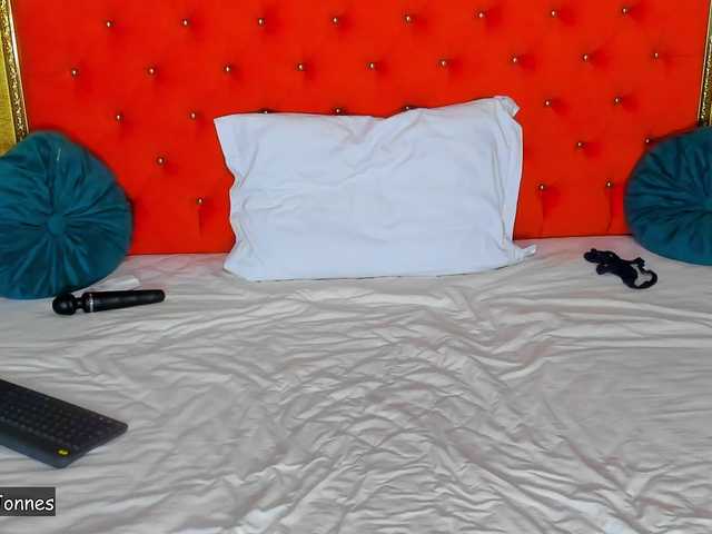 VallerieJones's BongaCams show and profile