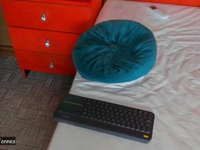 VallerieJones's BongaCams show and profile