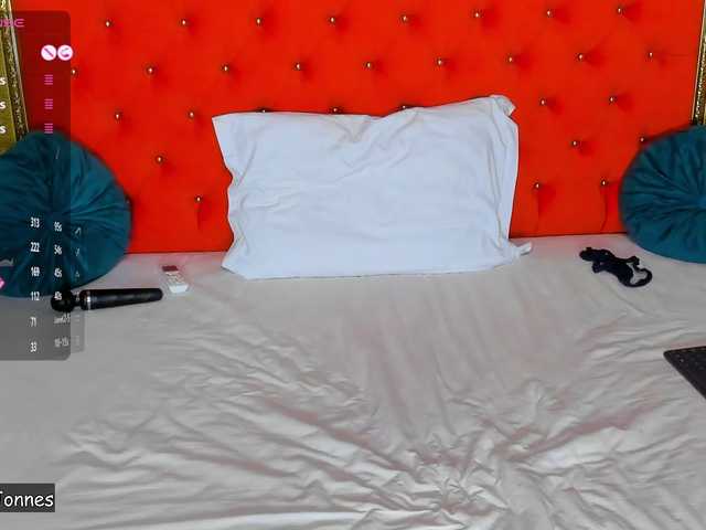 VallerieJones's BongaCams show and profile