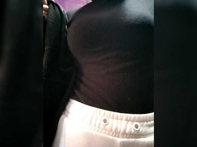 VallerieJones's BongaCams show and profile