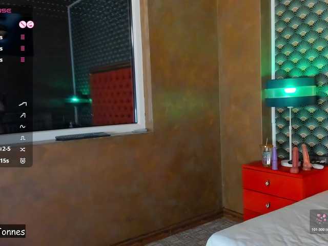 VallerieJones's BongaCams show and profile