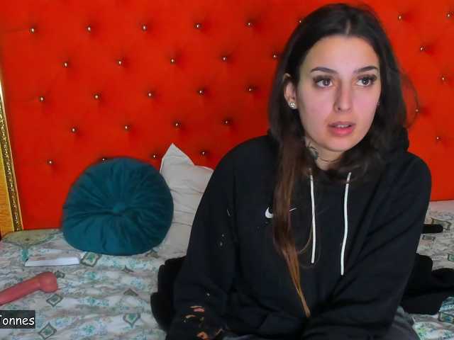 Preview of -valeriiaa-