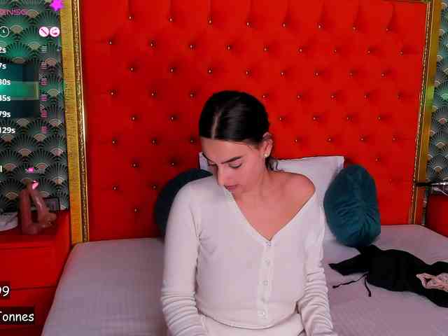 VallerieJones VallerieJones