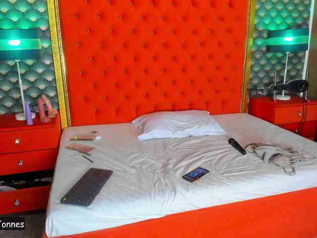 VallerieJones VallerieJones