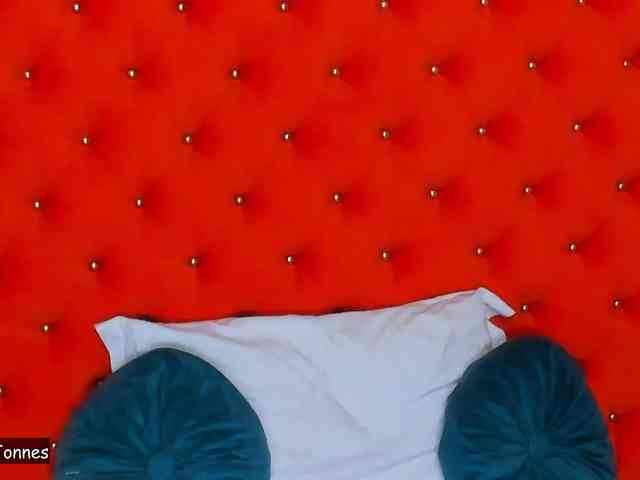 VallerieJones VallerieJones