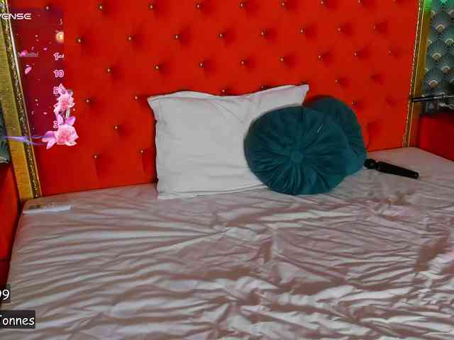 VallerieJones VallerieJones