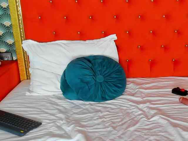 VallerieJones VallerieJones