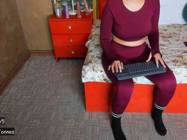 VallerieJones VallerieJones