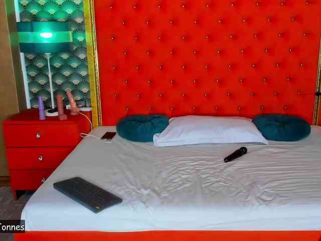 VallerieJones VallerieJones