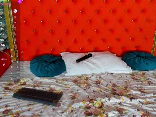 VallerieJones Live Webcam on BongaCams