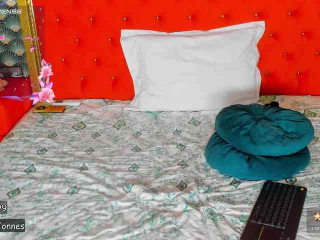 VallerieJones VallerieJones