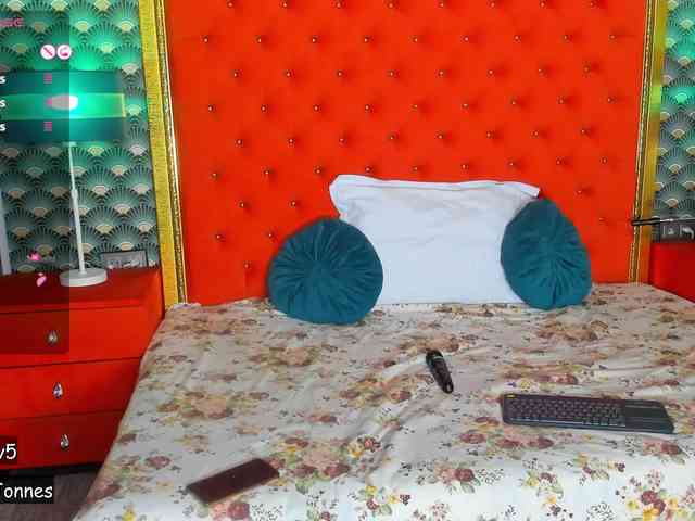 VallerieJones VallerieJones