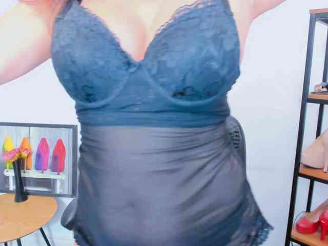 IsabelAmore webcam