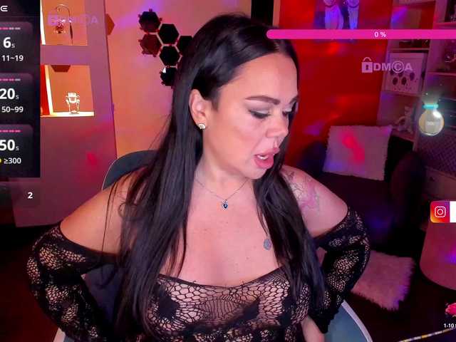  OliviaGoold chat room