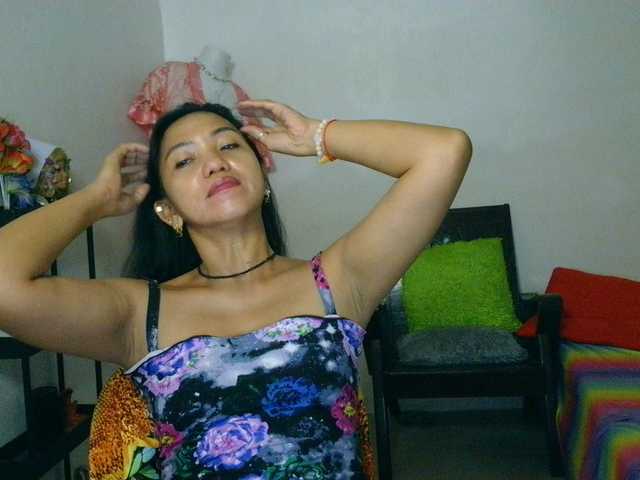 jennahshampoo's BongaCams show and profile